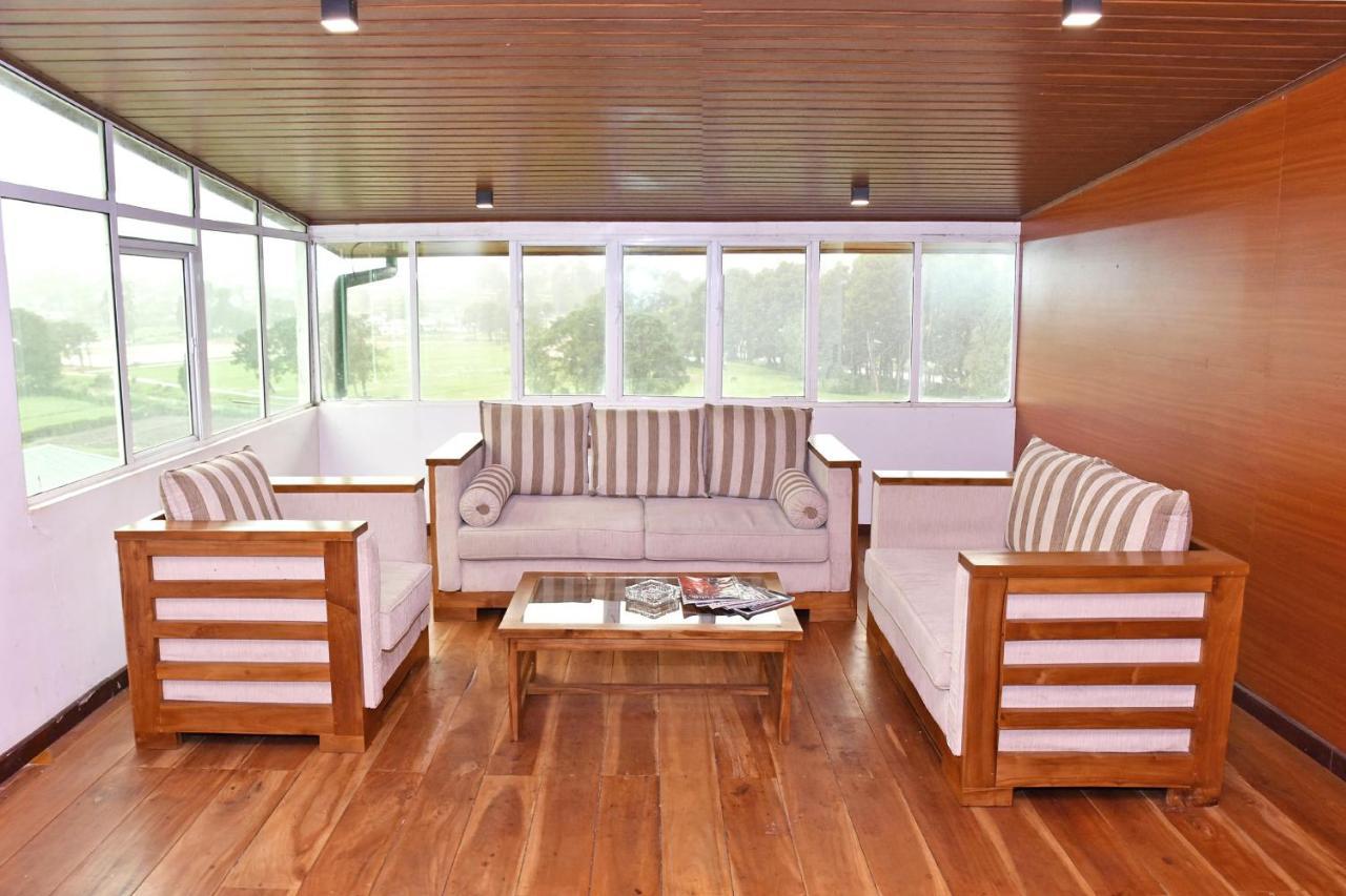 Oyo 430 The Turf Villa นูวาราเอลิยา ภายนอก รูปภาพ