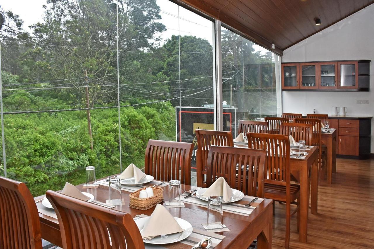 Oyo 430 The Turf Villa นูวาราเอลิยา ภายนอก รูปภาพ