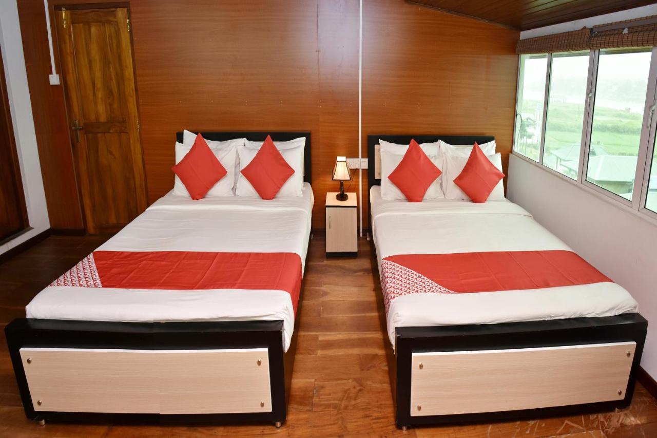 Oyo 430 The Turf Villa นูวาราเอลิยา ภายนอก รูปภาพ